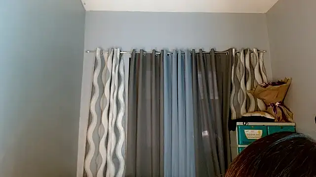 Snapshot of SweetLilly_18 chatting on 07/26/26, 01:36 SweetLilly 18 online show from 07/26/26, 01:36