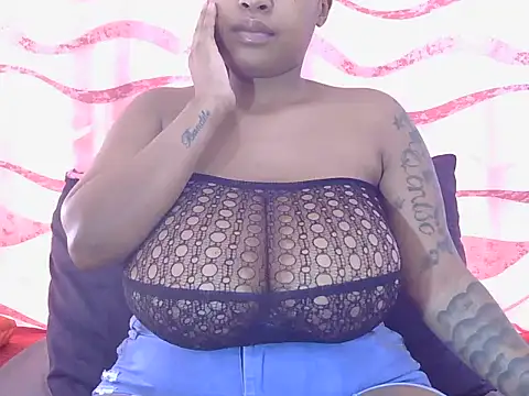 Snapshot of LICKABLETASH98 chatting on 09/17/25, 06:26 LICKABLETASH98 online show from 09/17/25, 06:26