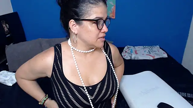 GlendaStarx online show from 04/19/26, 09:39