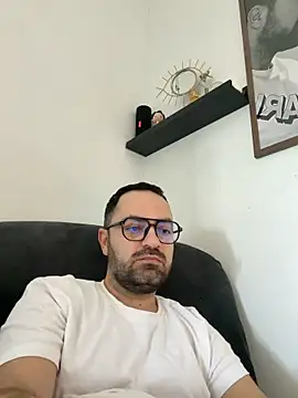 MathiasTaylor online show from 04/25/26, 08:50