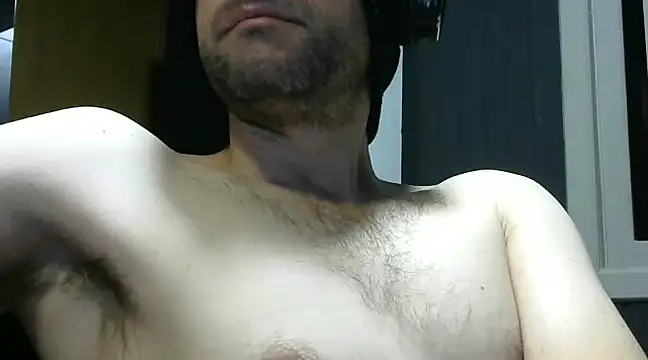 Snapshot of gauchors20 chatting on 01/25/25, 11:02 gauchors20 online show from 01/25/25, 11:02