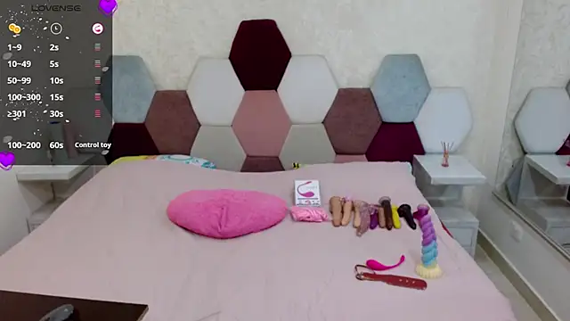 angel blue online show from 09/12/25, 03:45