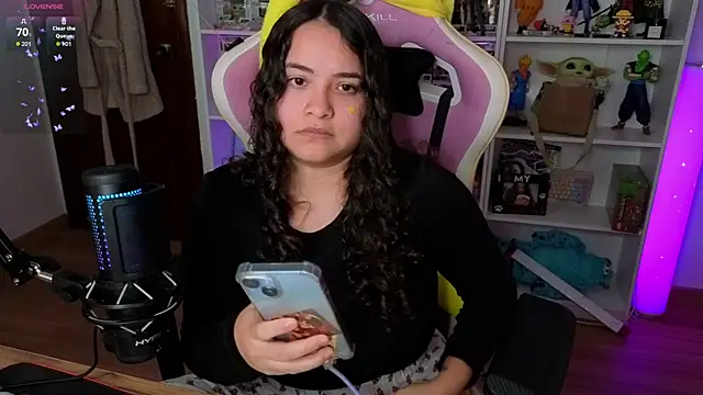 Snapshot of Sweet_sully__ chatting on 11/08/25, 10:37 Sweet sully online show from 11/08/25, 10:37