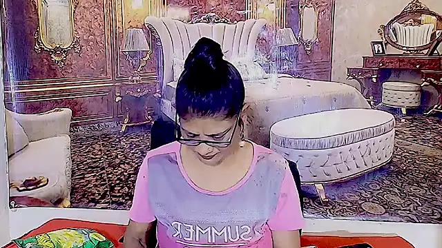 IndianAllure online show from 02/26/26, 05:39