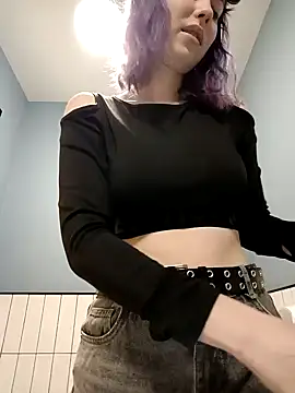 Snapshot of Frost_foxy chatting on 02/18/25, 06:48 Frost foxy online show from 02/18/25, 06:48