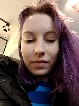 Snapshot of Frost_foxy chatting on 02/24/25, 10:26 Frost foxy online show from 02/24/25, 10:26