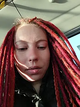 Snapshot of Frost_foxy chatting on 10/25/25, 01:46 Frost foxy online show from 10/25/25, 01:46