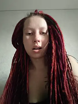 Snapshot of Frost_foxy chatting on 11/10/25, 04:33 Frost foxy online show from 11/10/25, 04:33