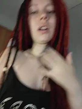 Snapshot of Frost_foxy chatting on 11/16/25, 04:29 Frost foxy online show from 11/16/25, 04:29