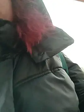 Snapshot of Frost_foxy chatting on 11/29/25, 02:36 Frost foxy online show from 11/29/25, 02:36