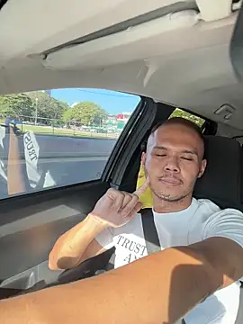 Snapshot of EllisZlatan chatting on 03/01/26, 09:22 EllisZlatan online show from 03/01/26, 09:22