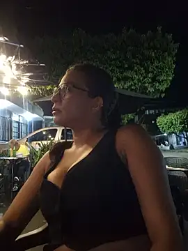 Snapshot of DAELAA chatting on 01/04/25, 11:38 DAELAA online show from 01/04/25, 11:38