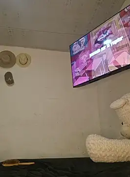 Snapshot of DAELAA chatting on 01/08/25, 10:16 DAELAA online show from 01/08/25, 10:16