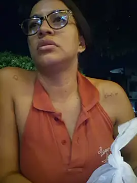 Snapshot of DAELAA chatting on 01/13/25, 08:48 DAELAA online show from 01/13/25, 08:48