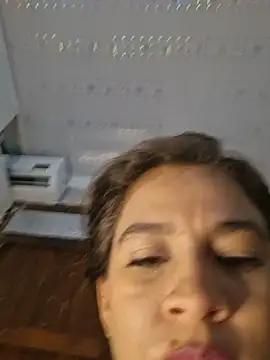 Snapshot of DAELAA chatting on 01/17/25, 10:23 DAELAA online show from 01/17/25, 10:23