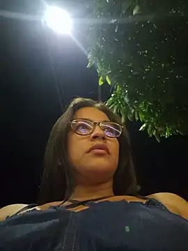 Snapshot of DAELAA chatting on 01/18/25, 01:41 DAELAA online show from 01/18/25, 01:41