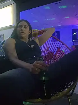 Snapshot of DAELAA chatting on 01/19/25, 12:28 DAELAA online show from 01/19/25, 12:28