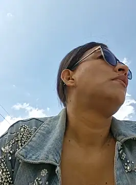 Snapshot of DAELAA chatting on 02/02/25, 07:04 DAELAA online show from 02/02/25, 07:04