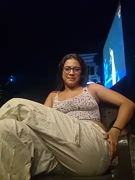 Snapshot of DAELAA chatting on 02/06/25, 12:33 DAELAA online show from 02/06/25, 12:33