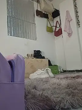 Snapshot of DAELAA chatting on 02/22/25, 12:05 DAELAA online show from 02/22/25, 12:05