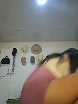 Snapshot of DAELAA chatting on 03/19/25, 12:37 DAELAA online show from 03/19/25, 12:37