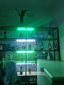 Snapshot of DAELAA chatting on 09/13/25, 10:20 DAELAA online show from 09/13/25, 10:20