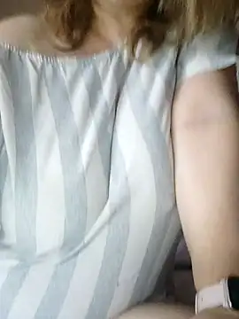 Elza01 online show from 02/15/26, 07:27