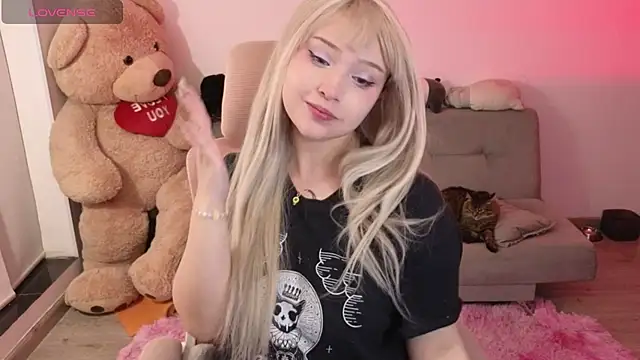 KuroChan420 online show from 04/23/26, 04:03