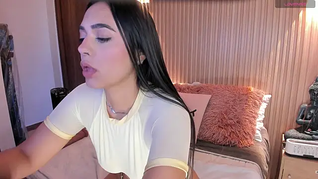 AMELIE xx online show from 04/23/26, 01:24