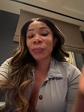 Belle    online show from 02/01/25, 02:37