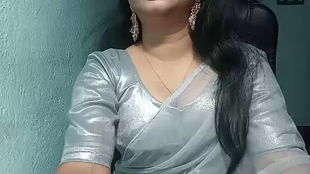 Snapshot of YourModhu chatting on 12/24/24, 05:55 YourModhu online show from 12/24/24, 05:55