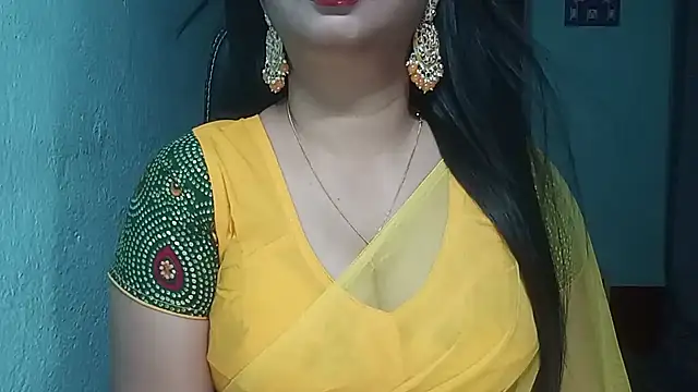 Snapshot of YourModhu chatting on 11/09/25, 06:06 YourModhu online show from 11/09/25, 06:06