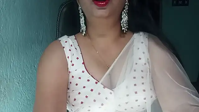 Snapshot of YourModhu chatting on 04/02/26, 05:43 YourModhu online show from 04/02/26, 05:43