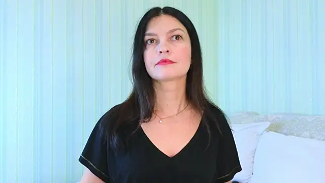  Lily  online show from 01/21/25, 09:24