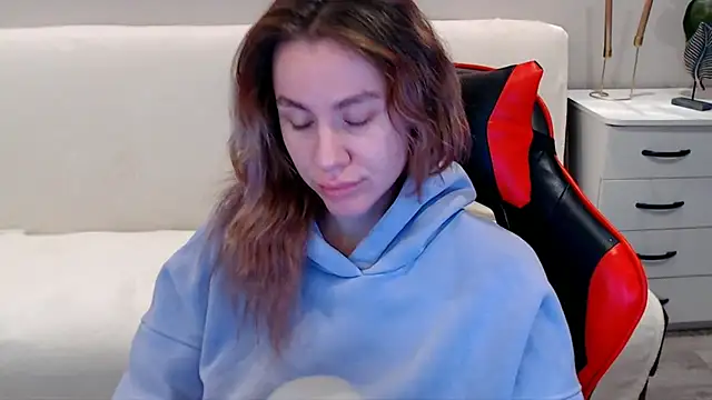 Snapshot of Mila_Jon chatting on 01/11/25, 12:44 Mila Jon online show from 01/11/25, 12:44