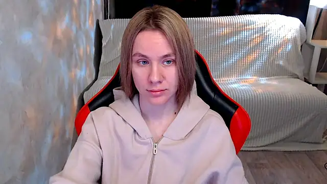 Snapshot of Mila_Jon chatting on 11/25/25, 03:50 Mila Jon online show from 11/25/25, 03:50