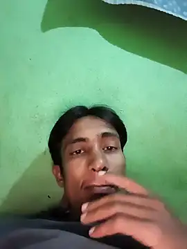 Snapshot of hq9870a chatting on 12/01/24, 04:51 hq9870a online show from 12/01/24, 04:51