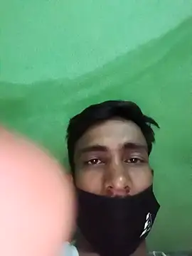 Snapshot of hq9870a chatting on 01/11/25, 07:05 hq9870a online show from 01/11/25, 07:05