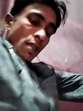 Snapshot of hq9870a chatting on 02/08/26, 04:32 hq9870a online show from 02/08/26, 04:32