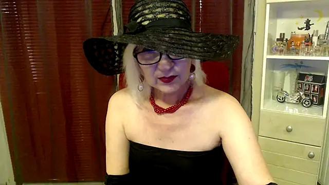 Snapshot of Ala-N-Dala chatting on 12/06/24, 09:46 Ala-N-Dala online show from 12/06/24, 09:46