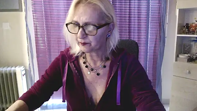 Snapshot of Ala-N-Dala chatting on 02/11/25, 08:48 Ala-N-Dala online show from 02/11/25, 08:48