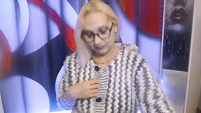 Snapshot of Ala-N-Dala chatting on 09/15/25, 07:19 Ala-N-Dala online show from 09/15/25, 07:19