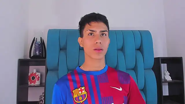 Snapshot of AlanNaughty chatting on 01/13/25, 09:20 AlanNaughty online show from 01/13/25, 09:20