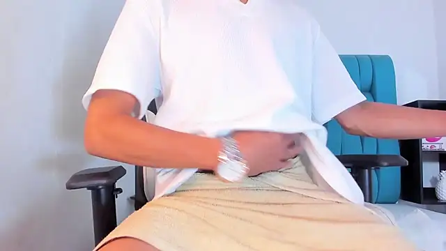 Snapshot of AlanNaughty chatting on 02/12/25, 07:34 AlanNaughty online show from 02/12/25, 07:34