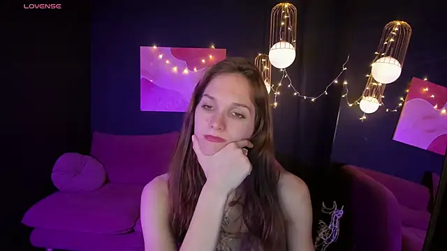 Snapshot of MirandaGlow chatting on 01/13/25, 11:52 MirandaGlow online show from 01/13/25, 11:52