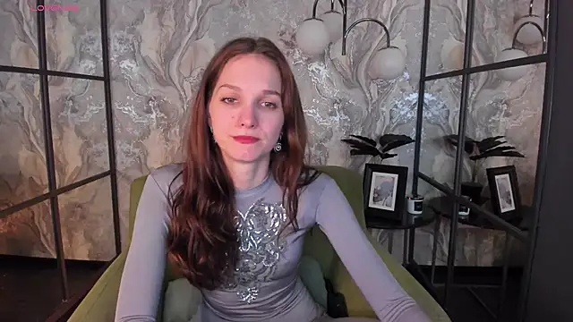 Snapshot of MirandaGlow chatting on 03/11/25, 08:52 MirandaGlow online show from 03/11/25, 08:52