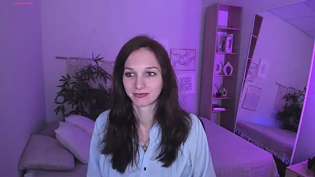 MirandaGlow online show from 04/18/26, 05:44