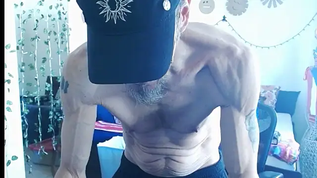 Snapshot of mycock2474u chatting on 02/21/25, 08:38 mycock2474u online show from 02/21/25, 08:38