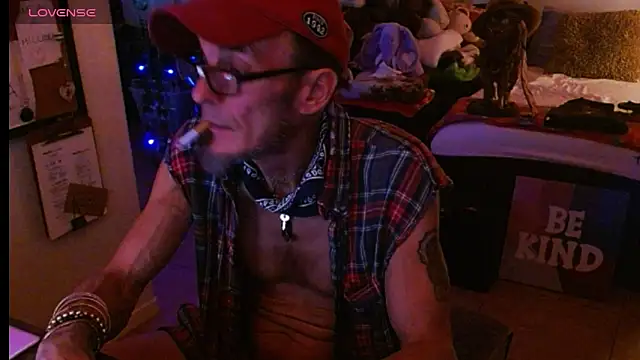 Snapshot of mycock2474u chatting on 03/16/25, 09:27 mycock2474u online show from 03/16/25, 09:27