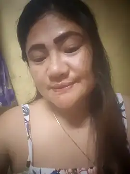 Snapshot of arabella02 chatting on 02/21/26, 01:23 arabella02 online show from 02/21/26, 01:23